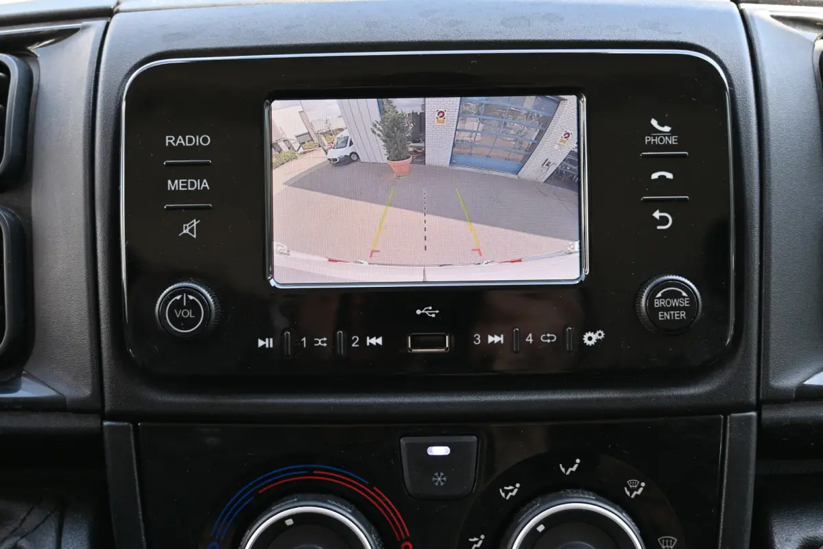 L2H2 2.2 MultiJet 140 pk 3.5t Camera, Cruise control, 270 Graden deuren
