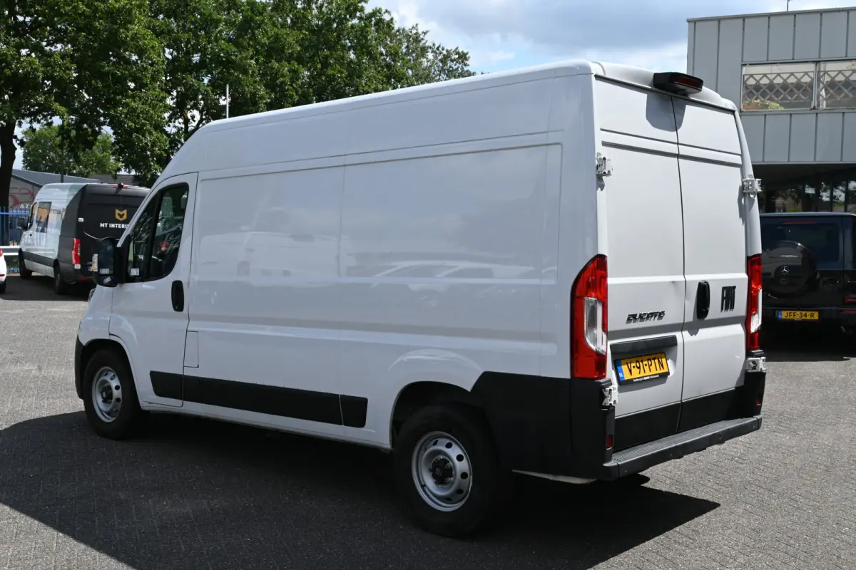 L2H2 2.2 MultiJet 140 pk 3.5t Camera, Cruise control, 270 Graden deuren