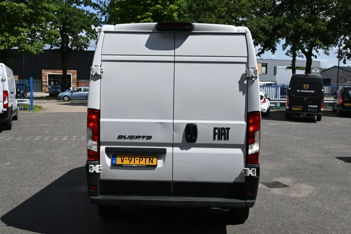 L2H2 2.2 MultiJet 140 pk 3.5t Camera, Cruise control, 270 Graden deuren