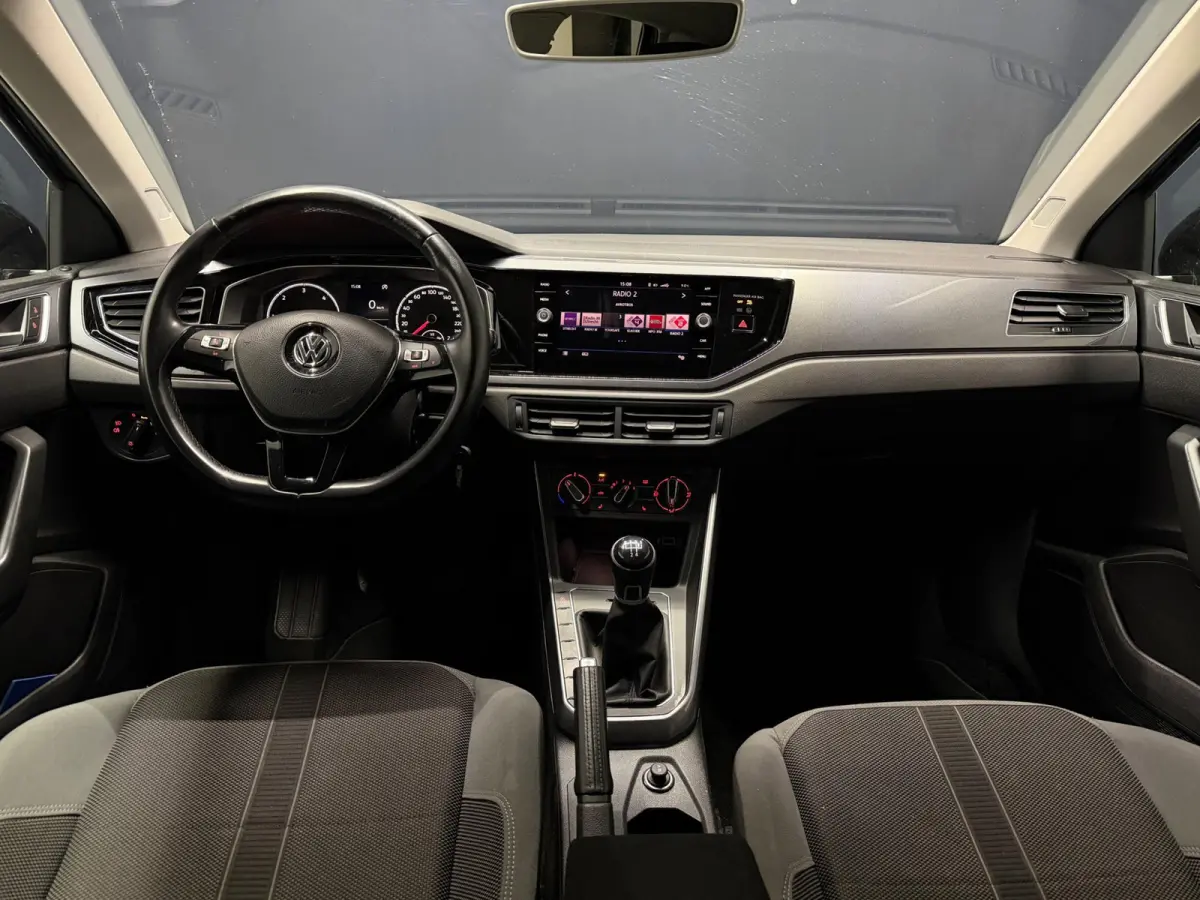 1.6 TDI Comfortline Business R Line LED