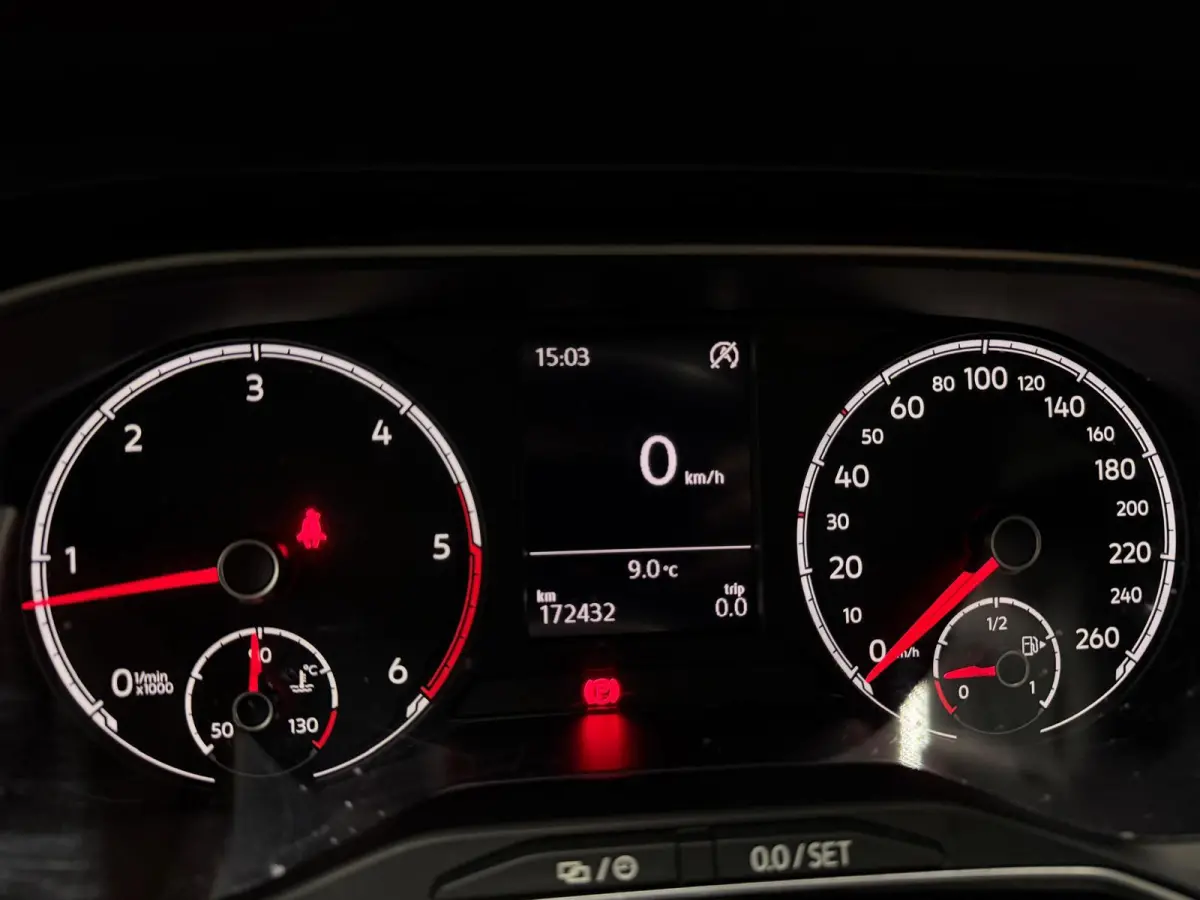 1.6 TDI Comfortline Business R Line LED