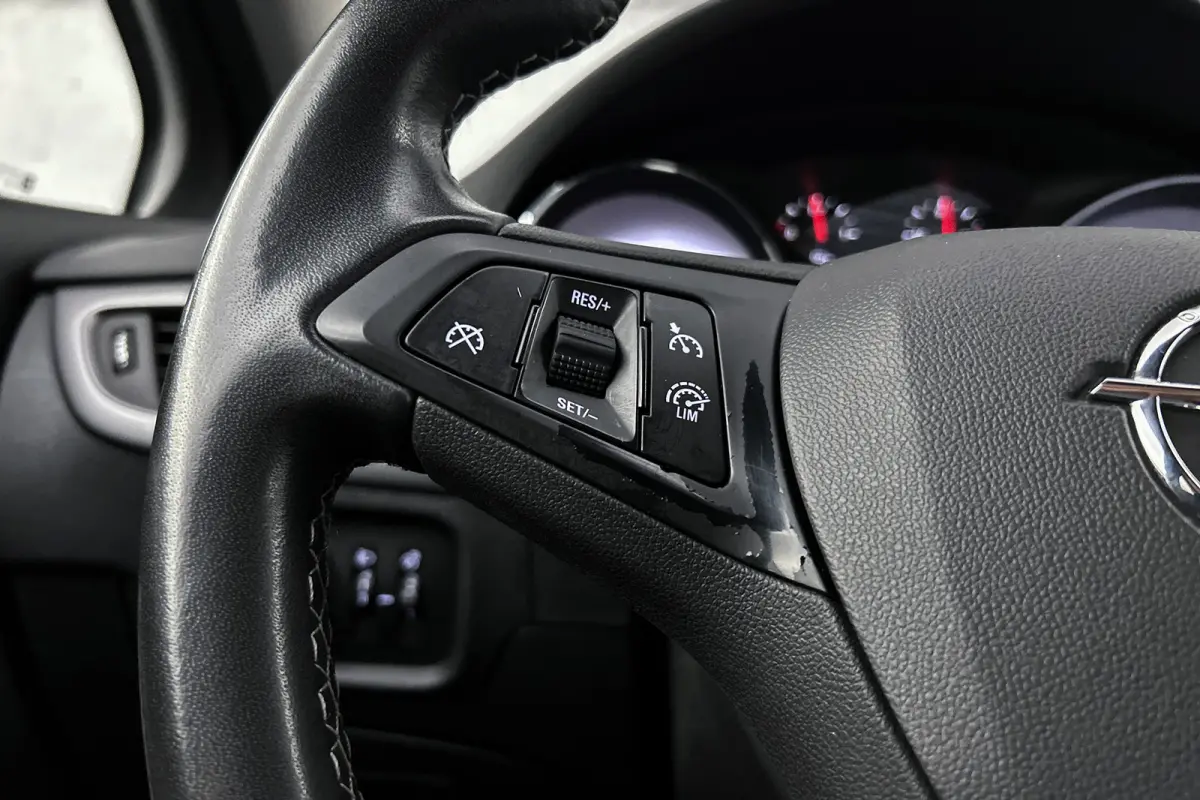 1.2 Edition | Cruise control | Parkeersensoren | Airco