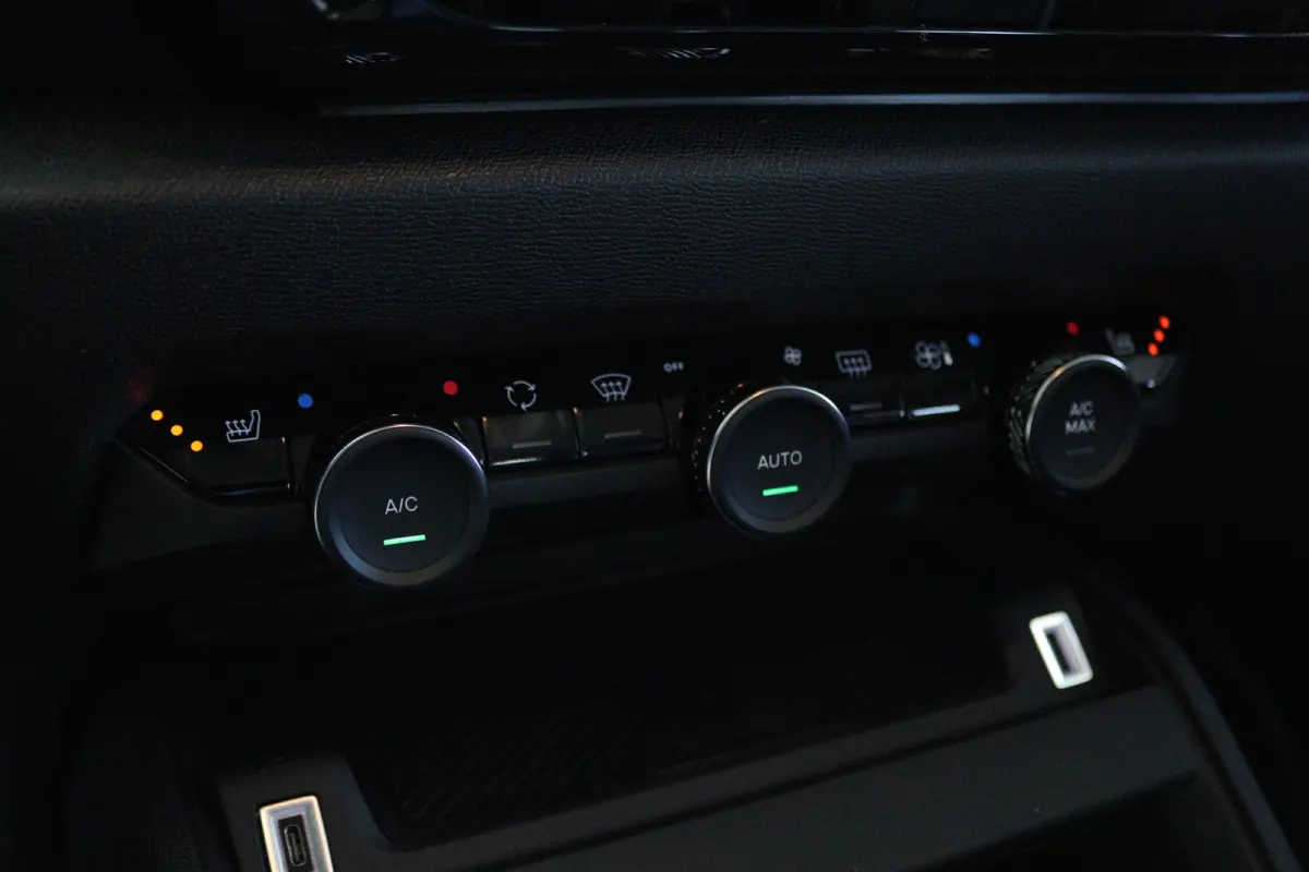 Collection - Elektrisch | Cruise Control | Stoelverwarming | Navi | Carplay | Climate | Camera | V2L | Warmtepomp