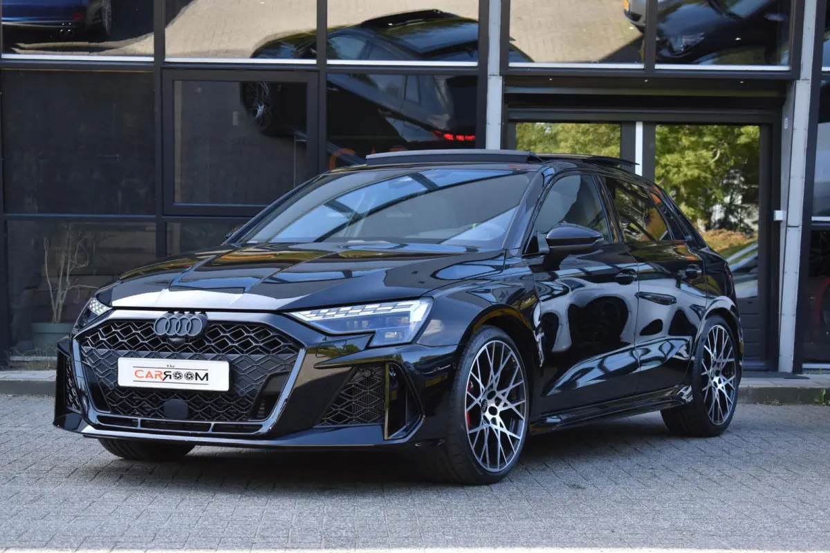 2.5 TFSI RS 3 quattro Hulk Sonos HUD Pano