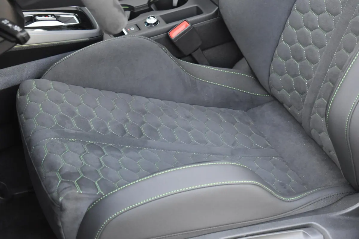 2.5 TFSI RS 3 quattro Hulk Sonos HUD Pano