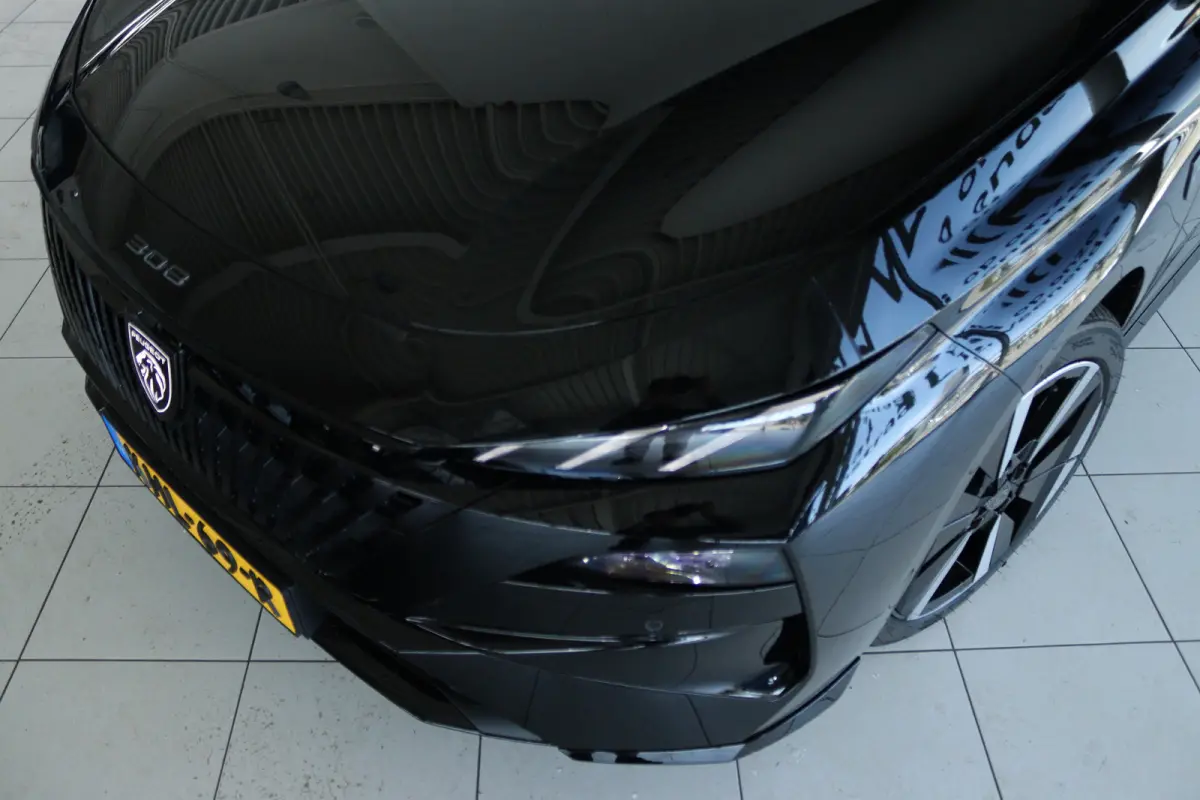 GT 54 kWh | Adapt. Cruise | Alcantara | 360 Camera | Massage | Elektr. Klep | Stoel+Stuurverwarming | Carplay | Navi | Climate | Matrix LED | Keyless | AGR