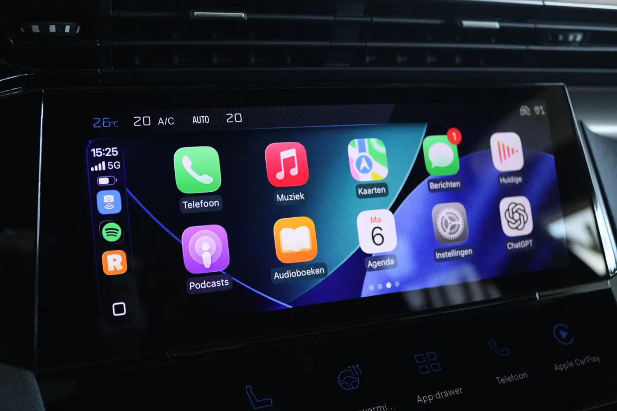 GT 54 kWh | Adapt. Cruise | Alcantara | 360 Camera | Massage | Elektr. Klep | Stoel+Stuurverwarming | Carplay | Navi | Climate | Matrix LED | Keyless | AGR
