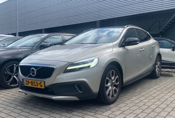 T3 152PK Polar+ Luxury | Panoramadak | Getint Glas | Keyless | Trekhaak