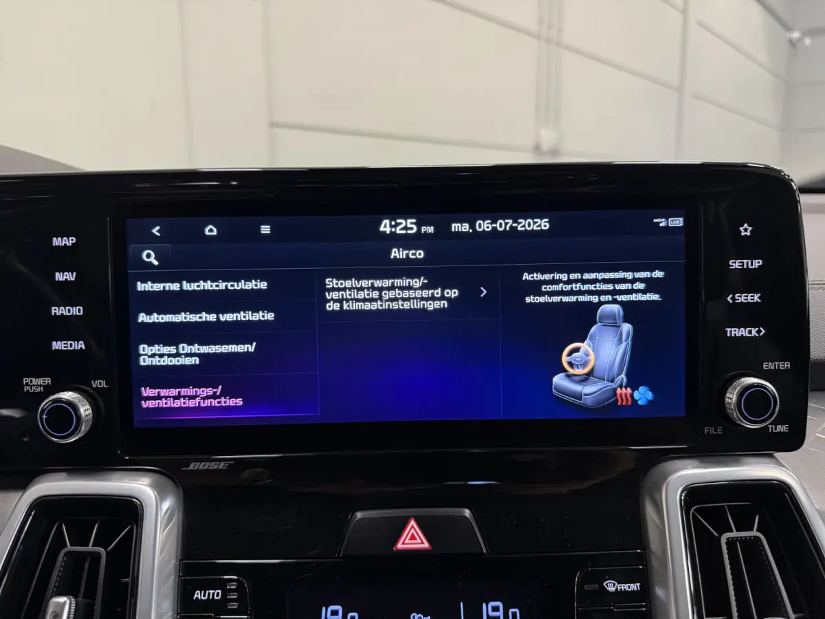 1.6 T-GDI Plug-in Hybrid 4WD Platinum LEER/HEAD-UP/BOSE/360CAMERA/SOH 97%/LED/VENTILATIE+MEMORY/CARPLAY/19"/EL.A.KLEP/DONKERE-HEMEL/NIVEAU-REGELING/NET GROTE OH BEURT GEHAD BIJ KIA DEALER (/