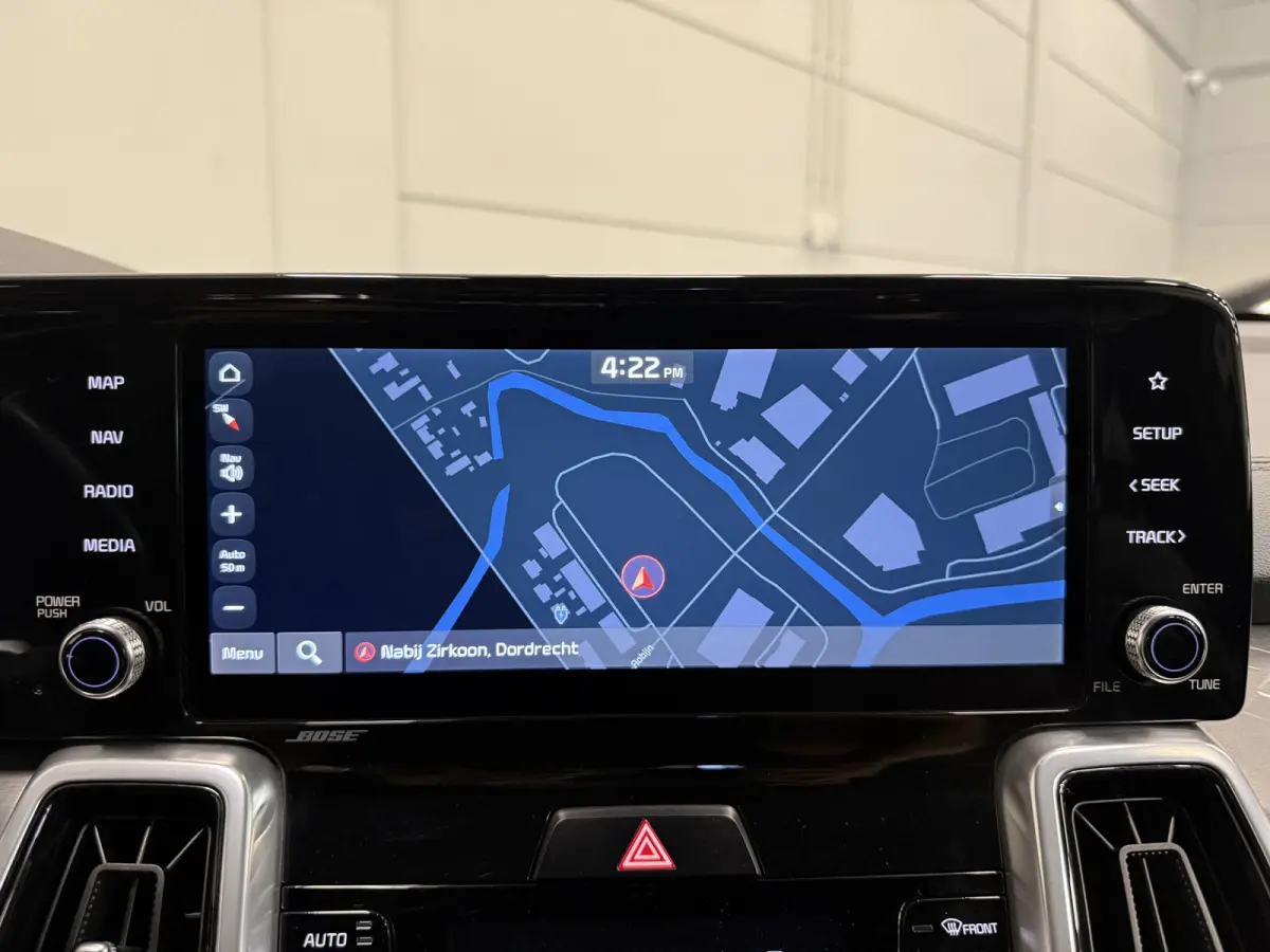 1.6 T-GDI Plug-in Hybrid 4WD Platinum LEER/HEAD-UP/BOSE/360CAMERA/SOH 97%/LED/VENTILATIE+MEMORY/CARPLAY/19"/EL.A.KLEP/DONKERE-HEMEL/NIVEAU-REGELING/NET GROTE OH BEURT GEHAD BIJ KIA DEALER (/