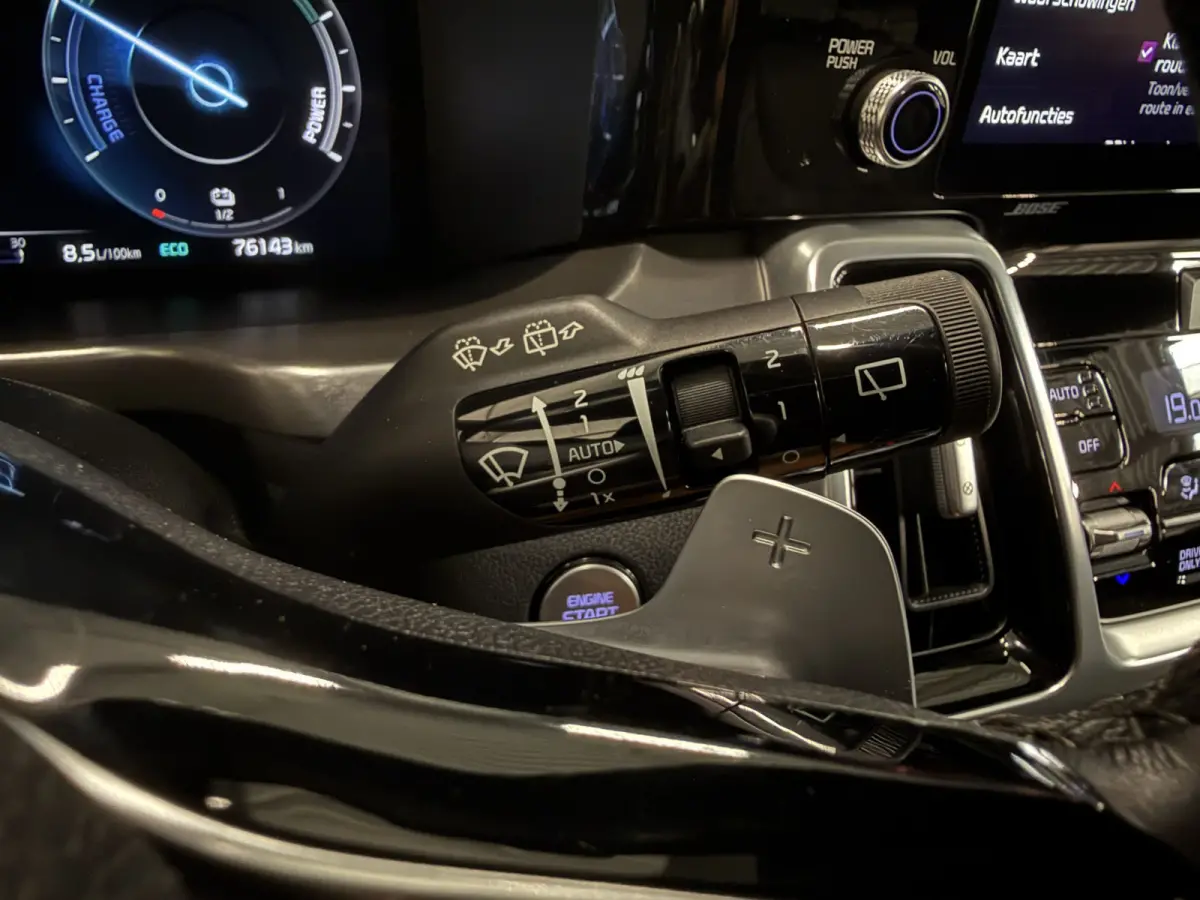1.6 T-GDI Plug-in Hybrid 4WD Platinum LEER/HEAD-UP/BOSE/360CAMERA/SOH 97%/LED/VENTILATIE+MEMORY/CARPLAY/19"/EL.A.KLEP/DONKERE-HEMEL/NIVEAU-REGELING/NET GROTE OH BEURT GEHAD BIJ KIA DEALER (/