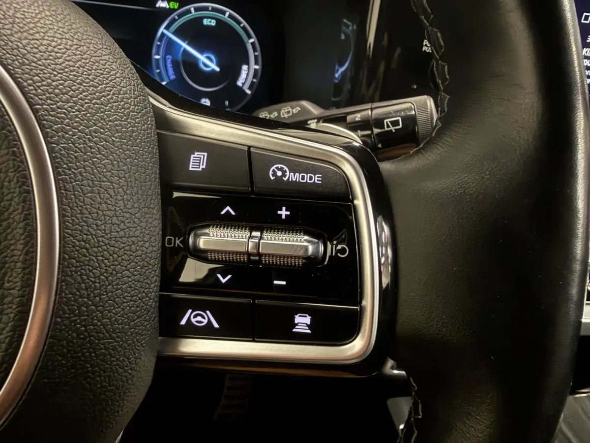 1.6 T-GDI Plug-in Hybrid 4WD Platinum LEER/HEAD-UP/BOSE/360CAMERA/SOH 97%/LED/VENTILATIE+MEMORY/CARPLAY/19"/EL.A.KLEP/DONKERE-HEMEL/NIVEAU-REGELING/NET GROTE OH BEURT GEHAD BIJ KIA DEALER (/