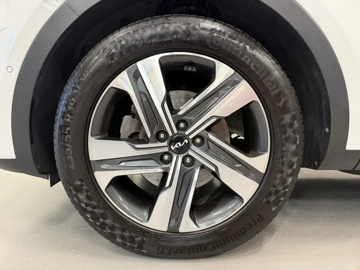 1.6 T-GDI Plug-in Hybrid 4WD Platinum LEER/HEAD-UP/BOSE/360CAMERA/SOH 97%/LED/VENTILATIE+MEMORY/CARPLAY/19"/EL.A.KLEP/DONKERE-HEMEL/NIVEAU-REGELING/NET GROTE OH BEURT GEHAD BIJ KIA DEALER (/