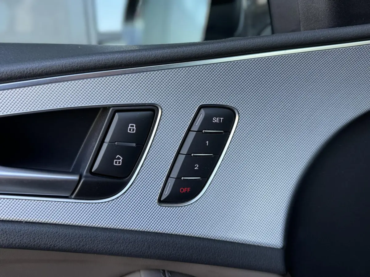 quattro 3.0 TDI PREMIUM ELEK. HAAK*NL AUTO