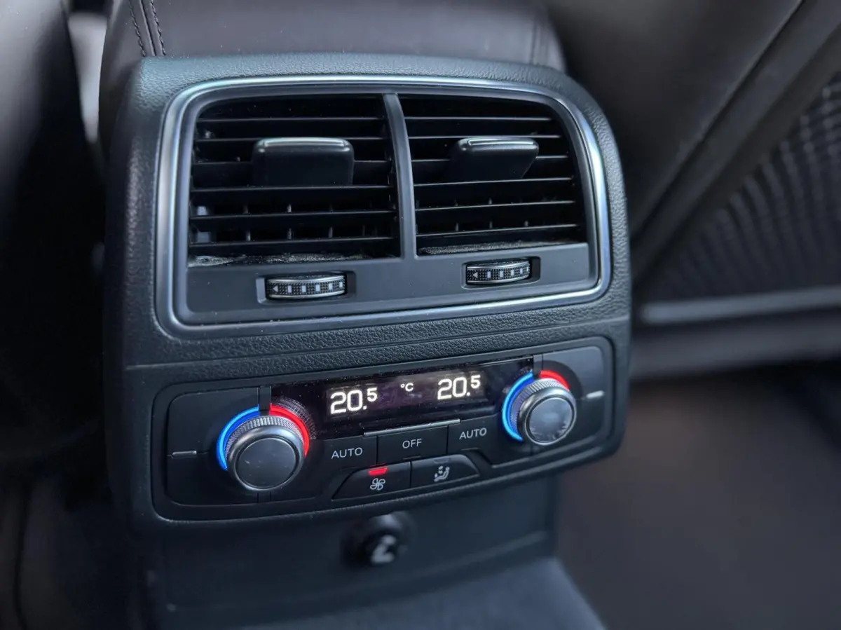 quattro 3.0 TDI PREMIUM ELEK. HAAK*NL AUTO
