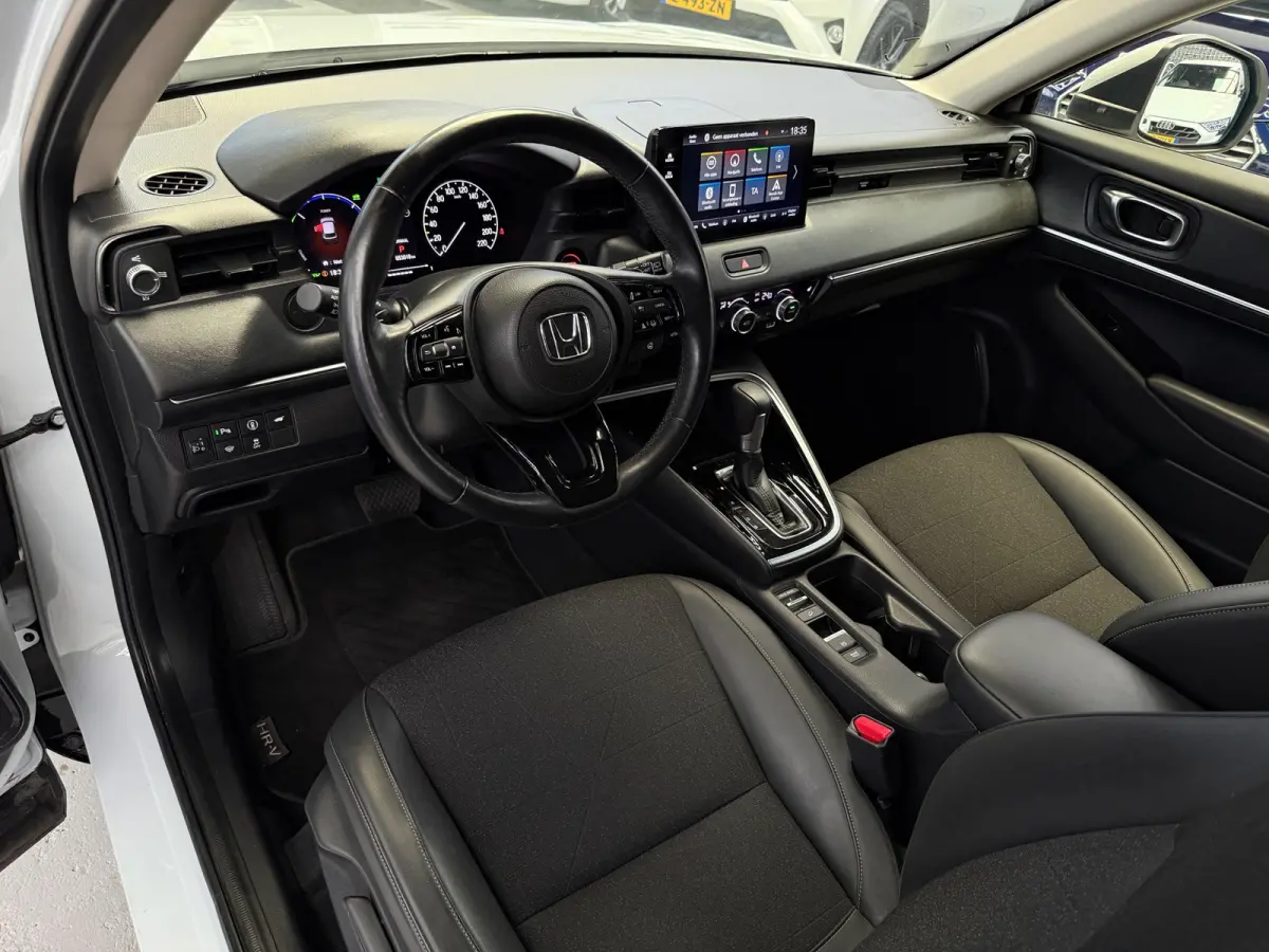1.5 e:HEV Advance Style Camera CarPlay