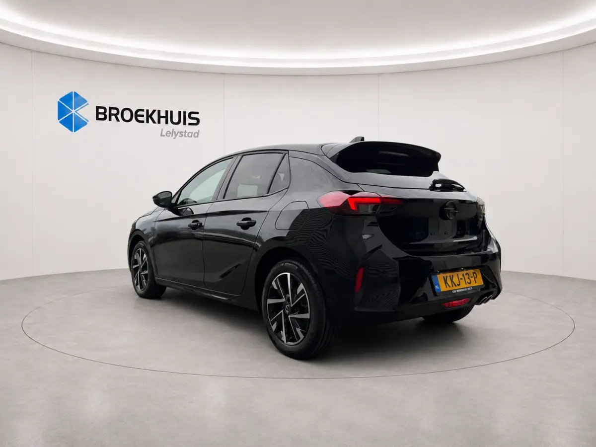 GS | Achteruitrijcamera 180° | Dode hoek waarschuwing | Draadloze Apple Carplay en Android Auto