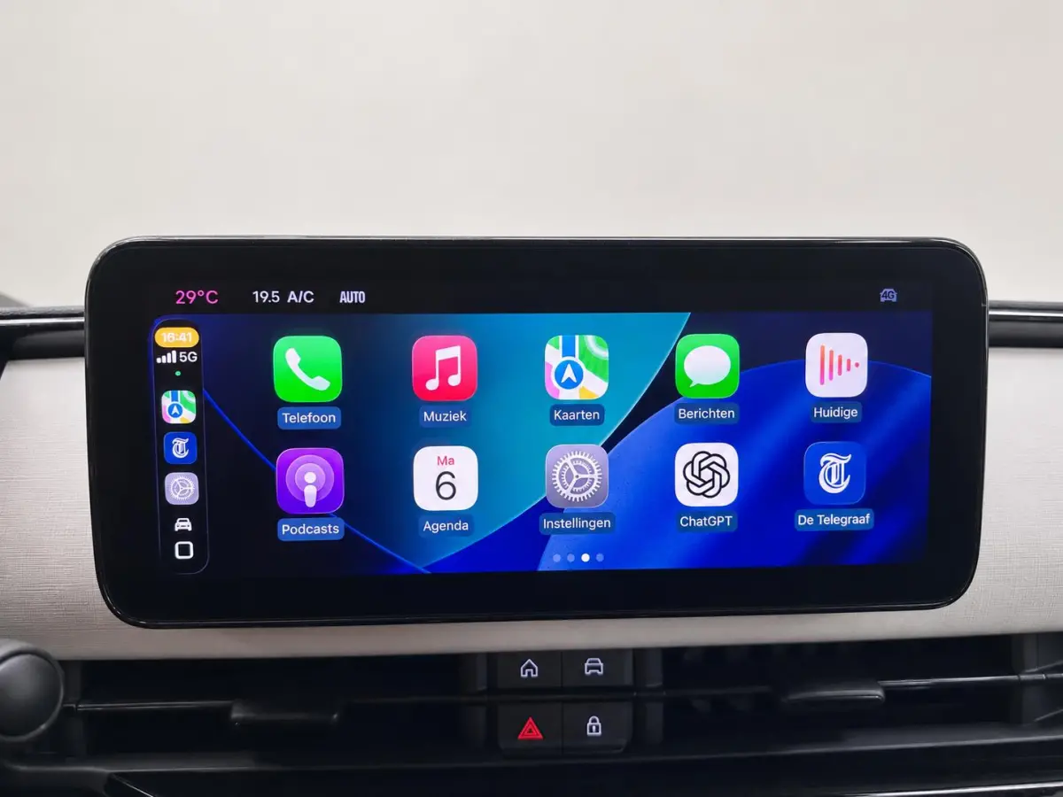 1.2 Hybrid Icon Wireless CarPlay Stoelverwarming Cruise Control PDC+Camera achter Full  LED Virtual Cockpit