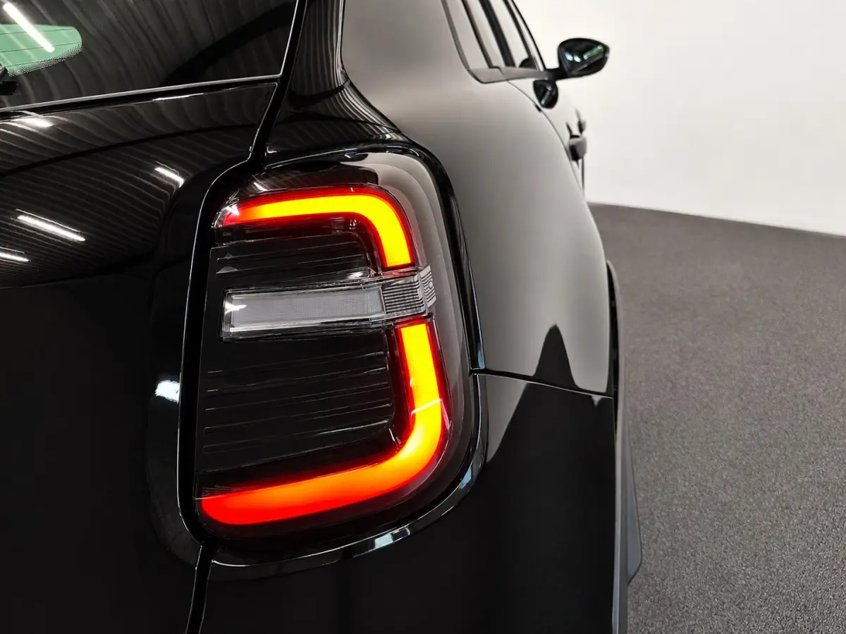 1.2 Hybrid Icon Wireless CarPlay Stoelverwarming Cruise Control PDC+Camera achter Full  LED Virtual Cockpit