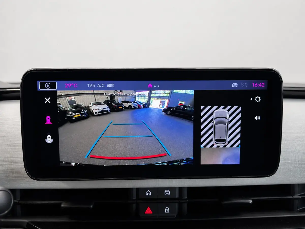 1.2 Hybrid Icon Wireless CarPlay Stoelverwarming Cruise Control PDC+Camera achter Full  LED Virtual Cockpit