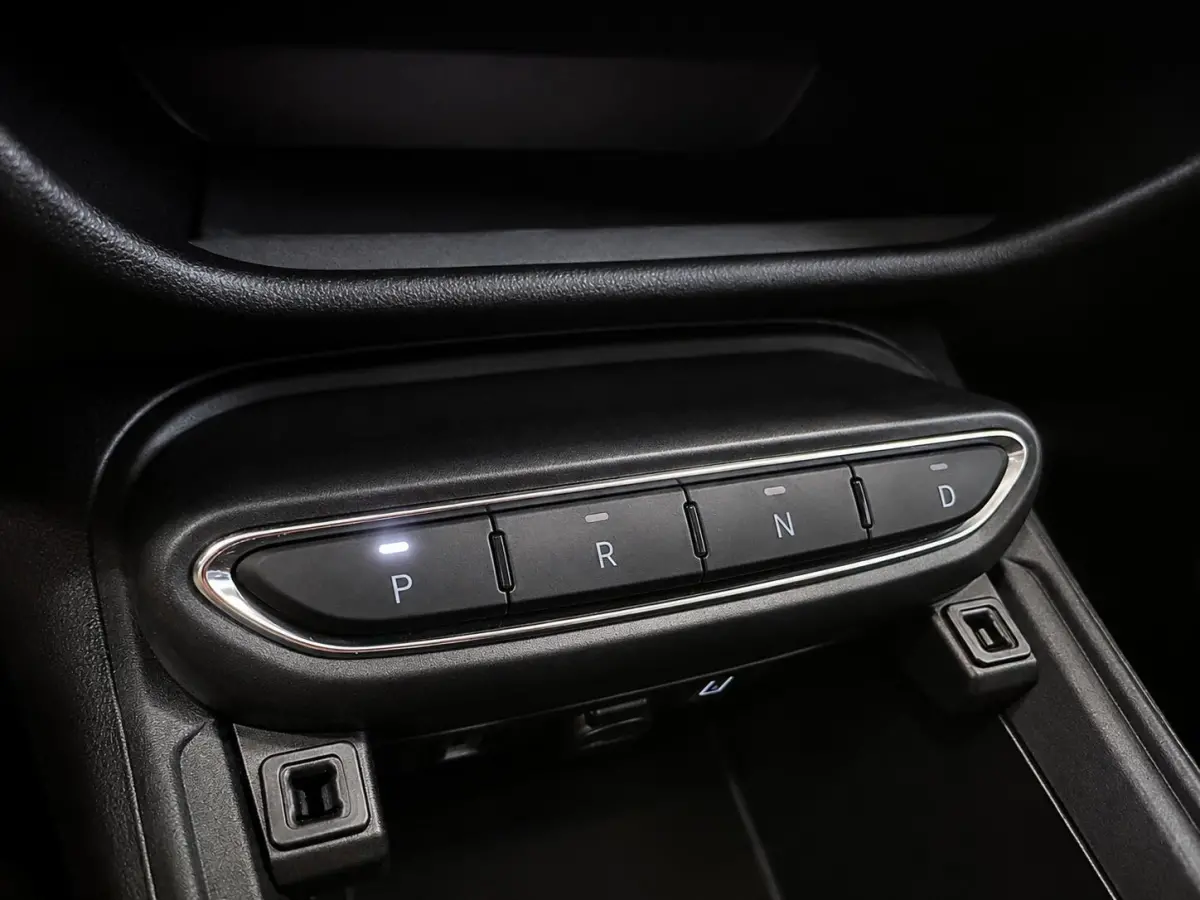 1.2 Hybrid Icon Wireless CarPlay Stoelverwarming Cruise Control PDC+Camera achter Full  LED Virtual Cockpit