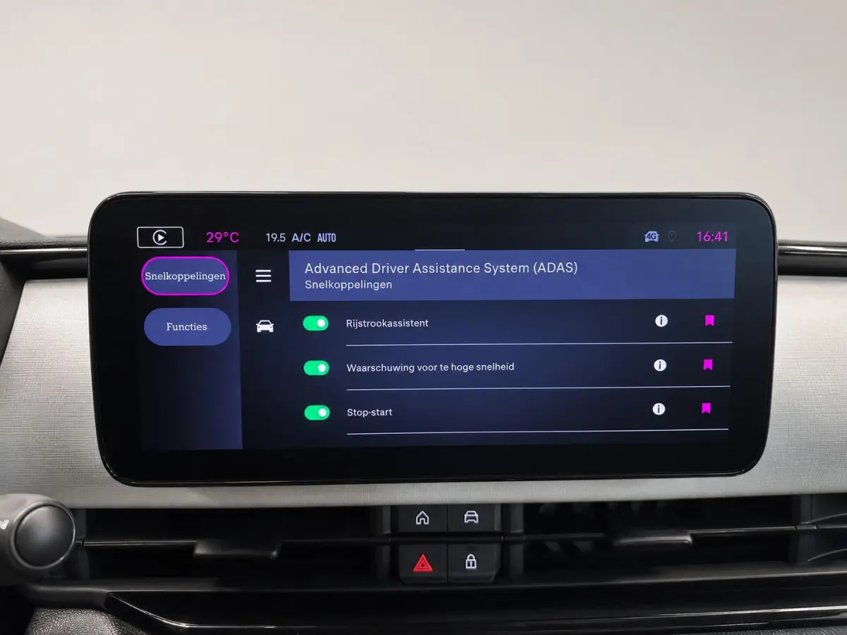 1.2 Hybrid Icon Wireless CarPlay Stoelverwarming Cruise Control PDC+Camera achter Full  LED Virtual Cockpit