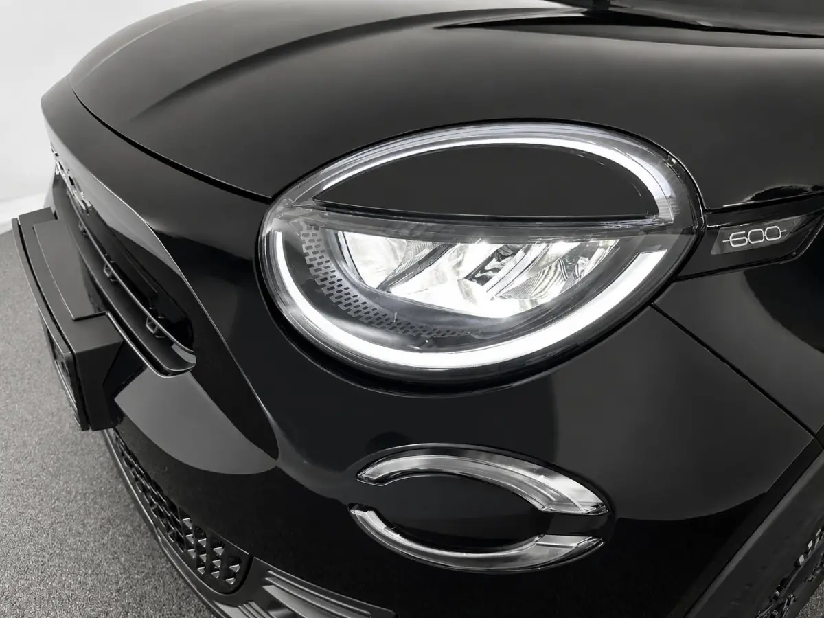 1.2 Hybrid Icon Wireless CarPlay Stoelverwarming Cruise Control PDC+Camera achter Full  LED Virtual Cockpit