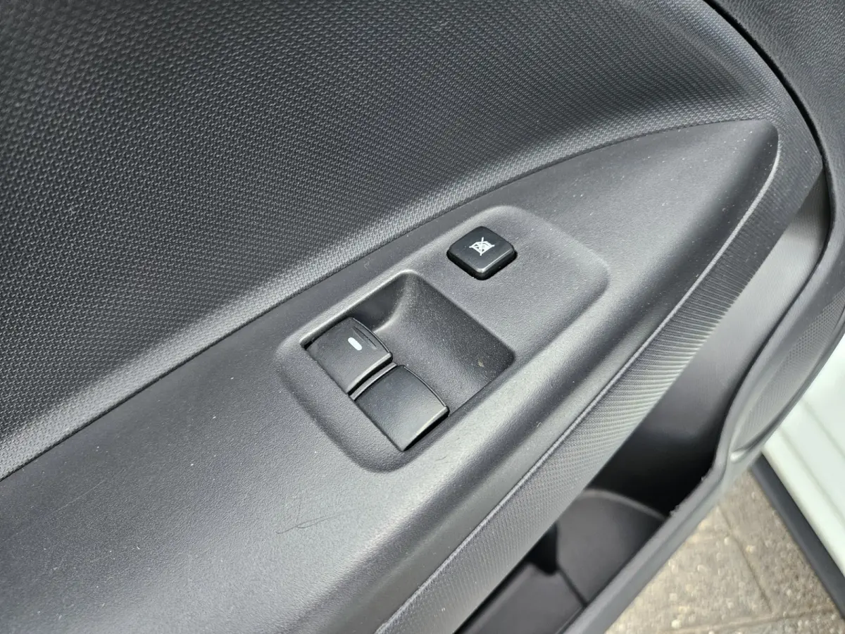 1.0 Cool+ Airco! Dealer Onderhouden! NAP! Nette Auto! 5-Deurs!