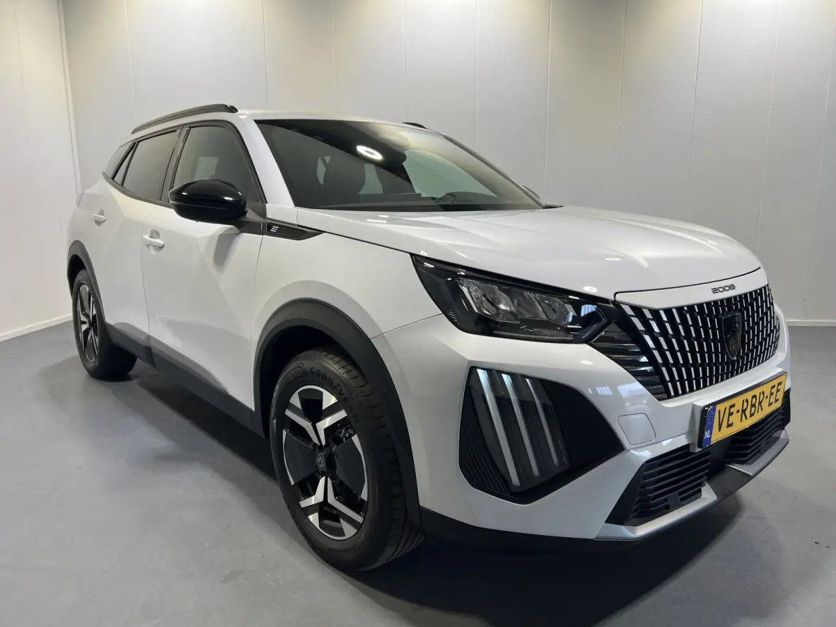 EV Allure Avantage 54 kWh | SoH 97% | Achteruitrijcamera | Android/Apple Carplay | LM Velgen 17" | PDC Voor en Achter | Cruise Control | Bluetooth | DAB | Airco |