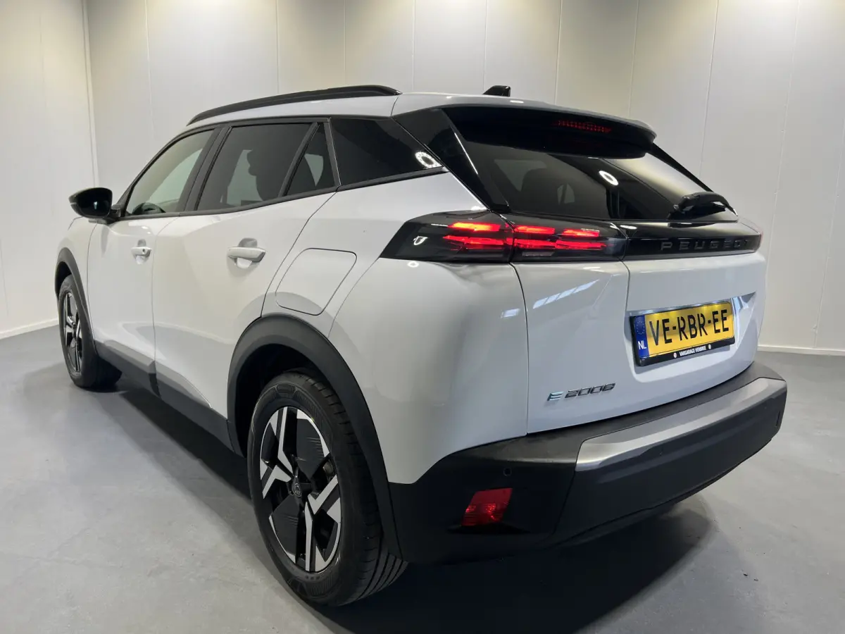 EV Allure Avantage 54 kWh | SoH 97% | Achteruitrijcamera | Android/Apple Carplay | LM Velgen 17" | PDC Voor en Achter | Cruise Control | Bluetooth | DAB | Airco |