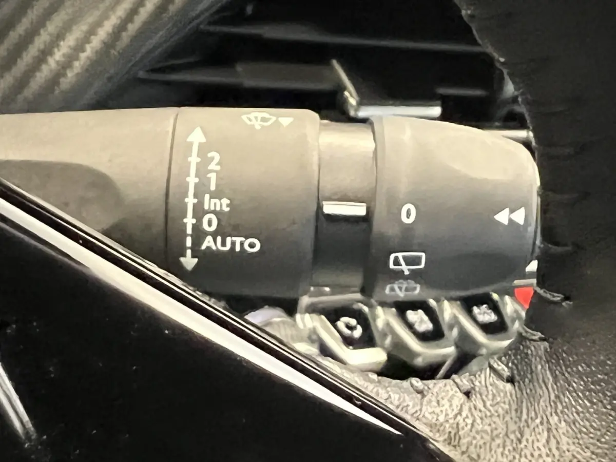 EV Allure Avantage 54 kWh | SoH 97.8% | Android/Apple Carplay | LM Velgen 17" | PDC Voor en Achter | Cruise Control | Bluetooth | DAB | Airco |