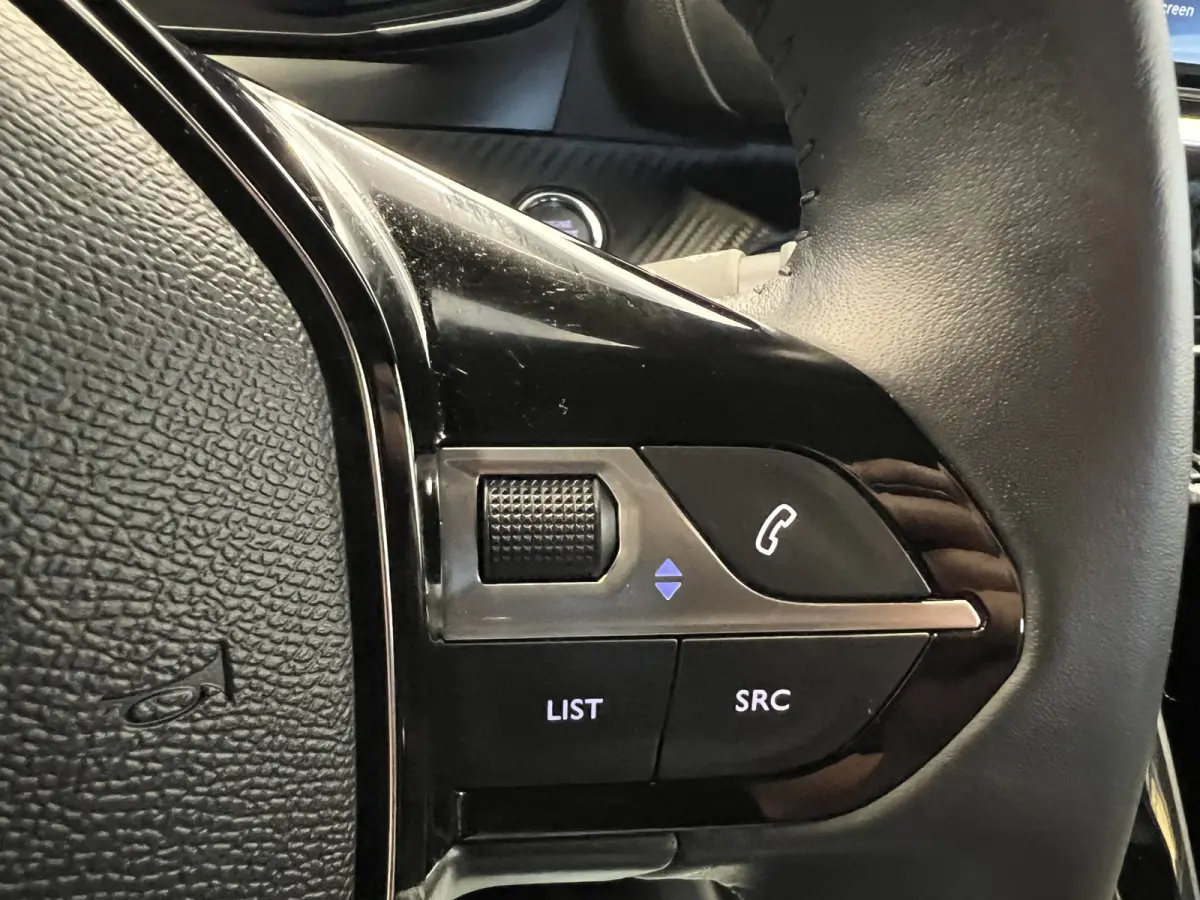 EV Allure Avantage 54 kWh | SoH 97.8% | Android/Apple Carplay | LM Velgen 17" | PDC Voor en Achter | Cruise Control | Bluetooth | DAB | Airco |