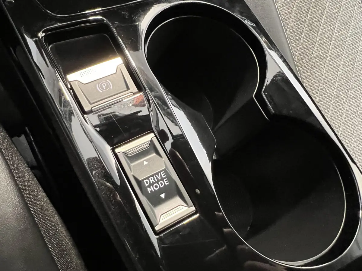 EV Allure Avantage 54 kWh | SoH 97.8% | Android/Apple Carplay | LM Velgen 17" | PDC Voor en Achter | Cruise Control | Bluetooth | DAB | Airco |