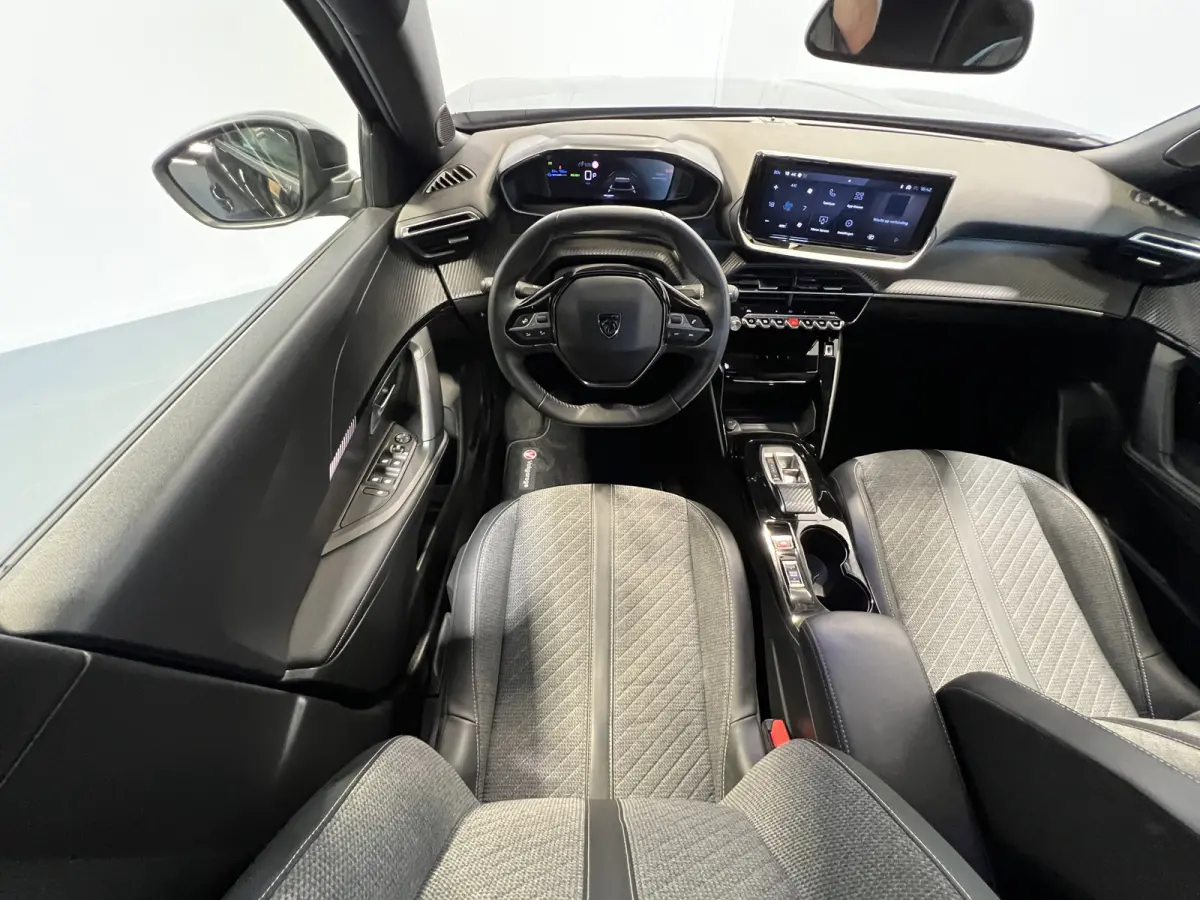 EV Allure Avantage 54 kWh | SoH 97.8% | Android/Apple Carplay | LM Velgen 17" | PDC Voor en Achter | Cruise Control | Bluetooth | DAB | Airco |