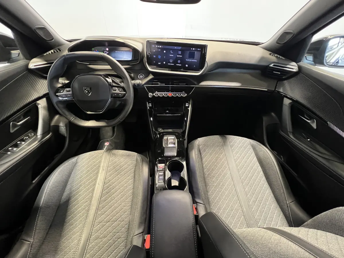 EV Allure Avantage 54 kWh | SoH 97.8% | Android/Apple Carplay | LM Velgen 17" | PDC Voor en Achter | Cruise Control | Bluetooth | DAB | Airco |