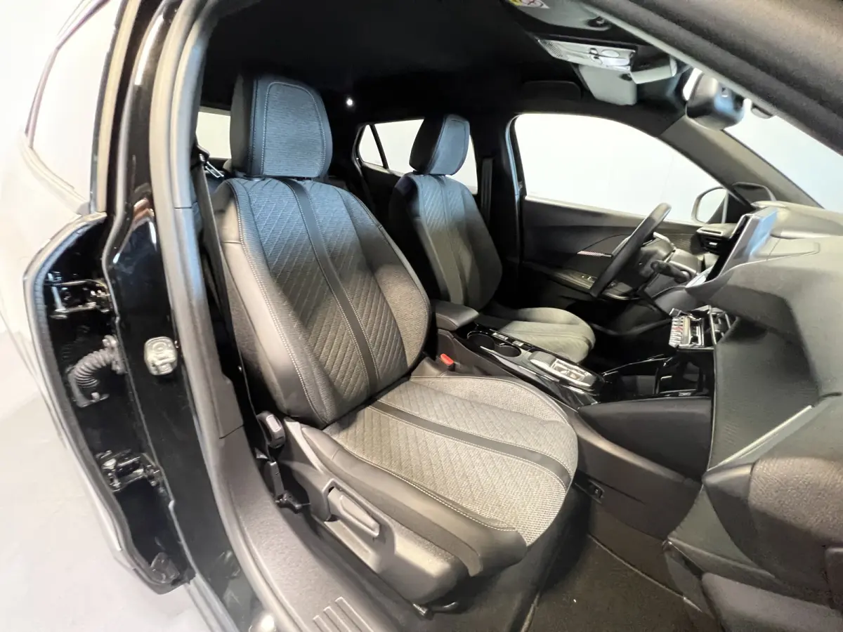 EV Allure Avantage 54 kWh | SoH 97.8% | Android/Apple Carplay | LM Velgen 17" | PDC Voor en Achter | Cruise Control | Bluetooth | DAB | Airco |
