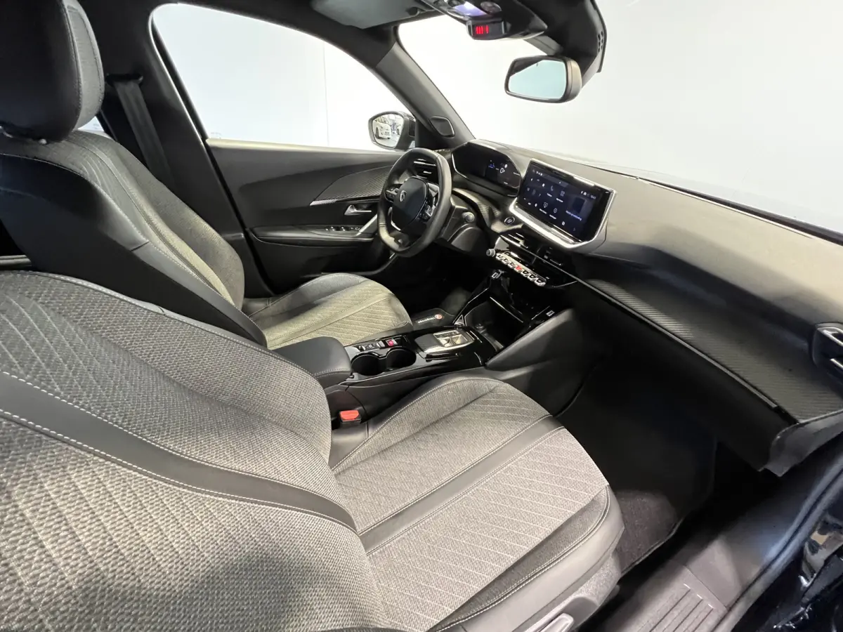 EV Allure Avantage 54 kWh | SoH 97.8% | Android/Apple Carplay | LM Velgen 17" | PDC Voor en Achter | Cruise Control | Bluetooth | DAB | Airco |