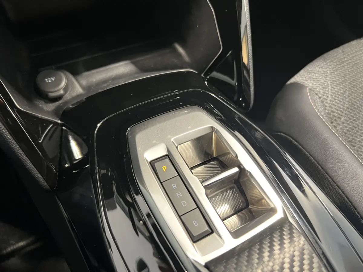EV Allure Avantage 54 kWh | SoH 97.8% | Android/Apple Carplay | LM Velgen 17" | PDC Voor en Achter | Cruise Control | Bluetooth | DAB | Airco |