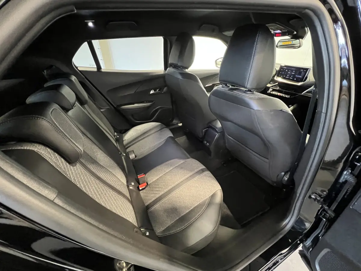 EV Allure Avantage 54 kWh | SoH 97.8% | Android/Apple Carplay | LM Velgen 17" | PDC Voor en Achter | Cruise Control | Bluetooth | DAB | Airco |