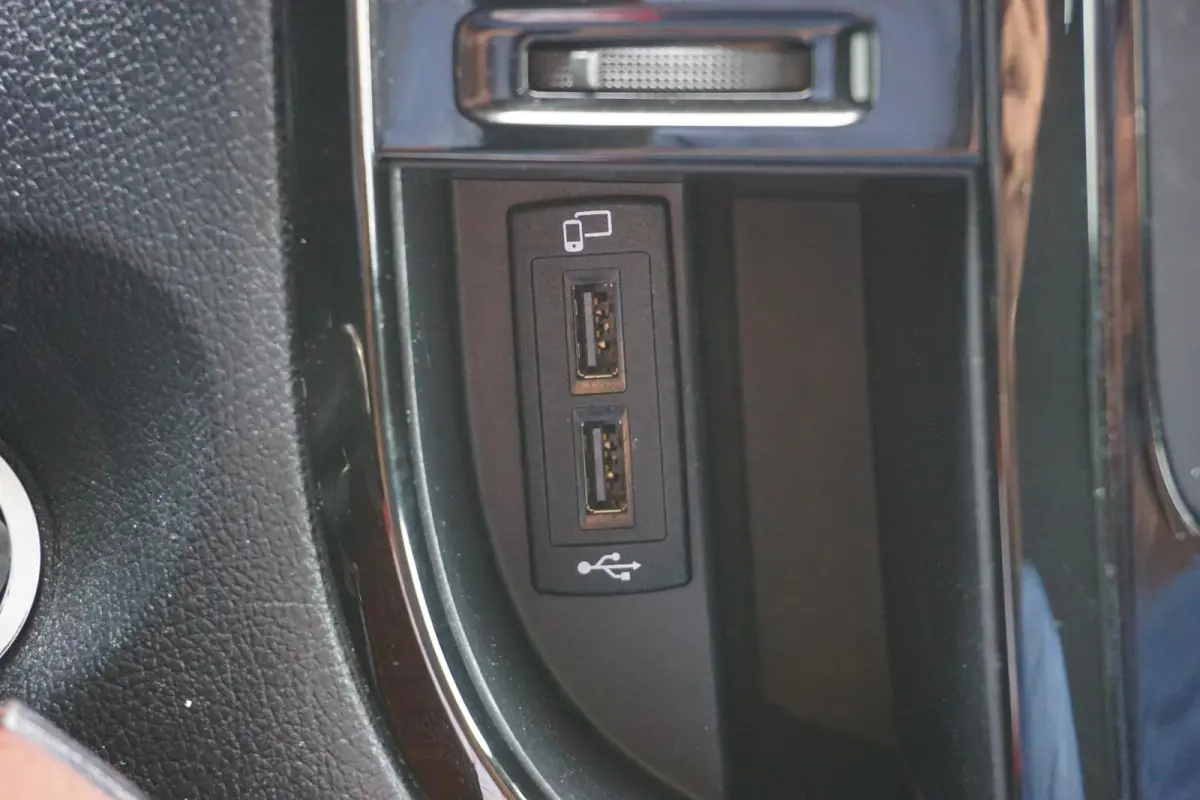116 CDI Lang Grijs |1e eigenaar |Automaat |Camera |Cruise |Navi |Airco |163 pk |Carplay |Android Auto |EURO6 |Lederen stuurwiel |BPM vrij!