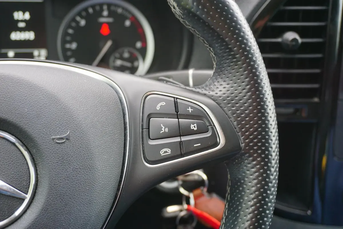 116 CDI Lang Grijs |1e eigenaar |Automaat |Camera |Cruise |Navi |Airco |163 pk |Carplay |Android Auto |EURO6 |Lederen stuurwiel |BPM vrij!
