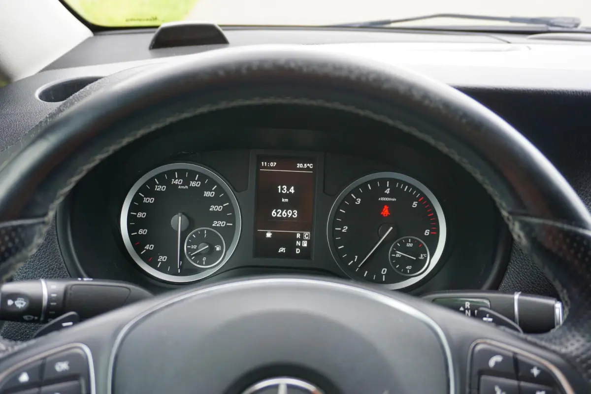 116 CDI Lang Grijs |1e eigenaar |Automaat |Camera |Cruise |Navi |Airco |163 pk |Carplay |Android Auto |EURO6 |Lederen stuurwiel |BPM vrij!
