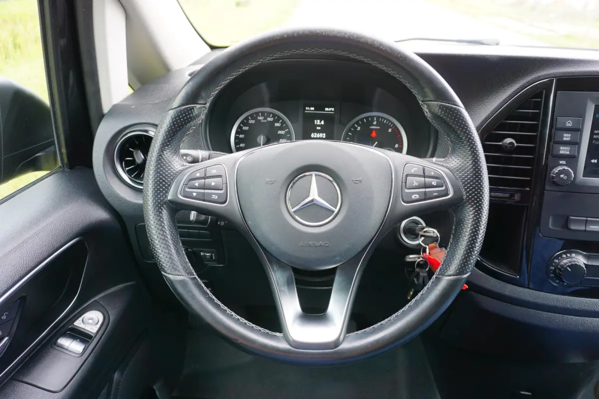 116 CDI Lang Grijs |1e eigenaar |Automaat |Camera |Cruise |Navi |Airco |163 pk |Carplay |Android Auto |EURO6 |Lederen stuurwiel |BPM vrij!