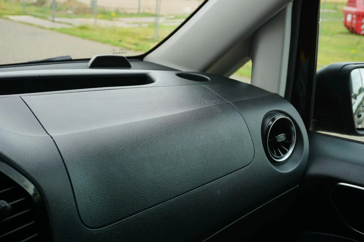 116 CDI Lang Grijs |1e eigenaar |Automaat |Camera |Cruise |Navi |Airco |163 pk |Carplay |Android Auto |EURO6 |Lederen stuurwiel |BPM vrij!