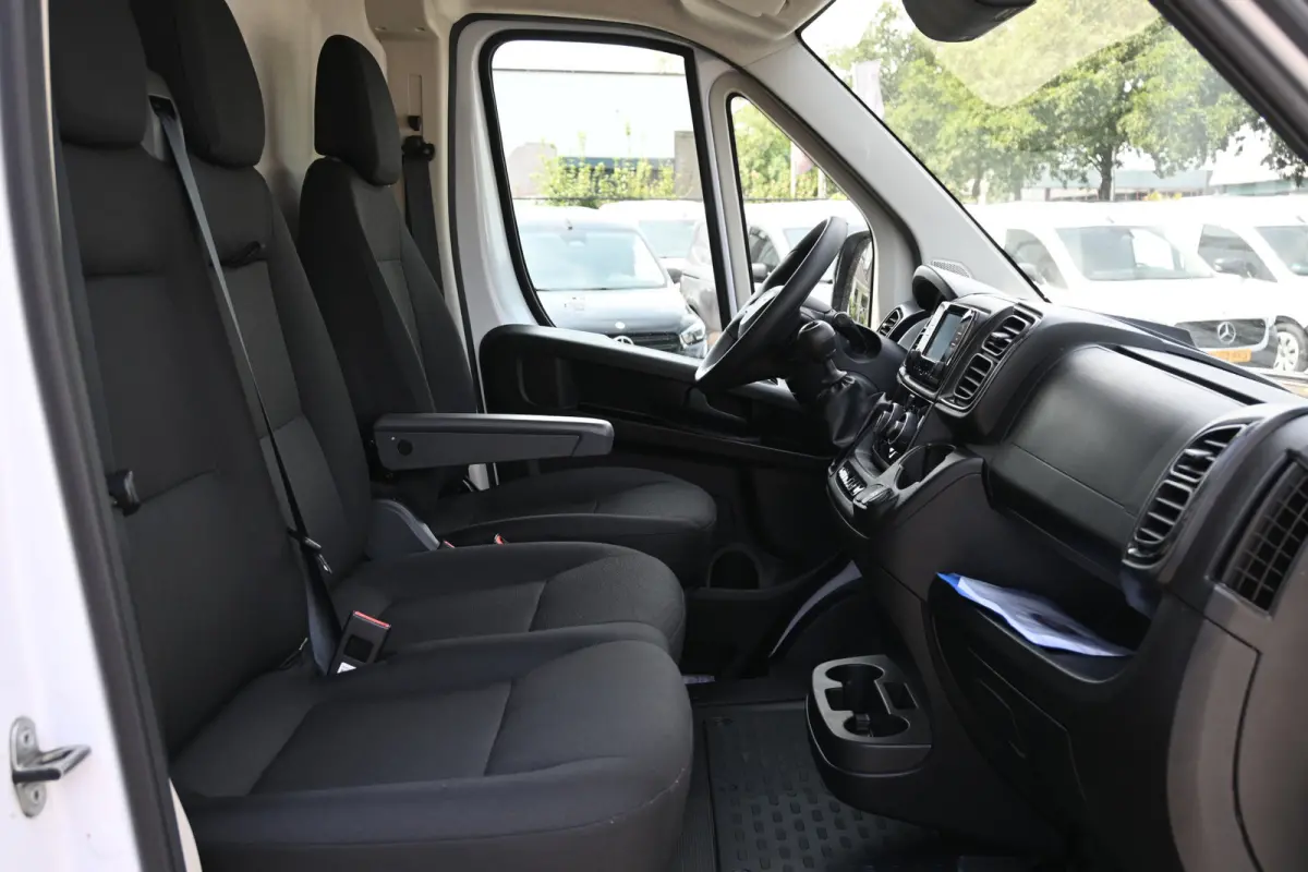 L2H2 2.2 MultiJet 140 pk 3.5t Camera, Cruise control, 270 Graden deuren