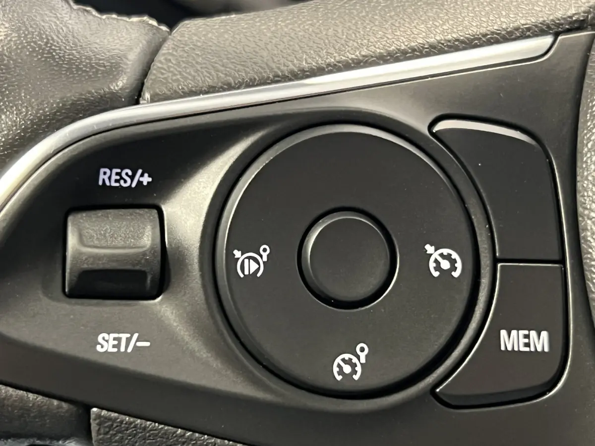 1.2 Turbo Elegance | Navigatie/Android/Apple Carplay | LM Velgen 16" | Cruise Control | PDC Voor en Achter | Airco | DAB |