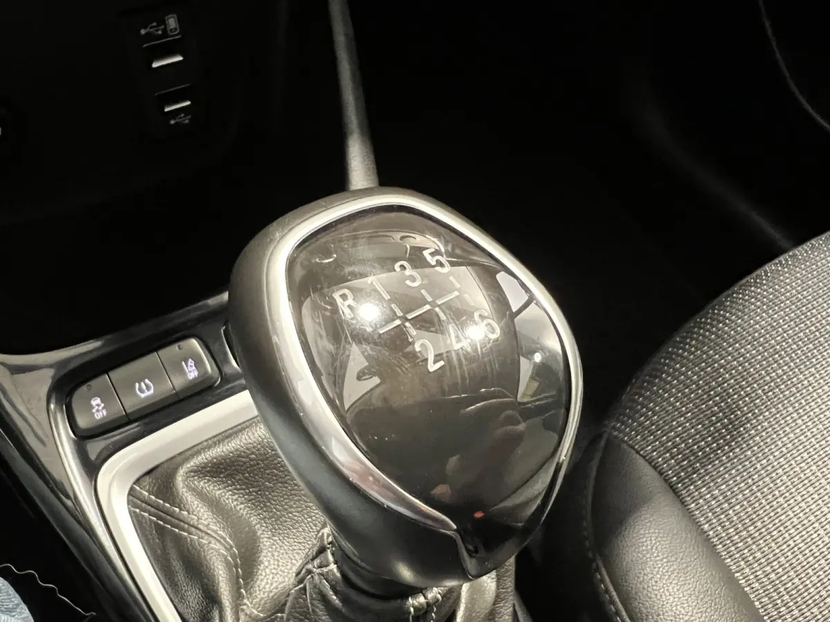 1.2 Turbo Elegance | Navigatie/Android/Apple Carplay | LM Velgen 16" | Cruise Control | PDC Voor en Achter | Airco | DAB |