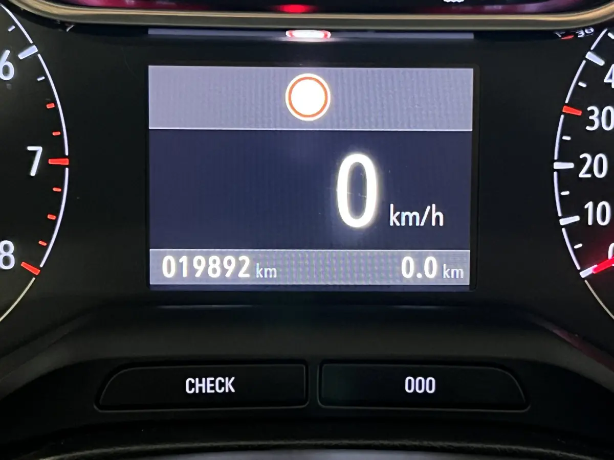 1.2 Turbo Elegance | Navigatie/Android/Apple Carplay | LM Velgen 16" | Cruise Control | PDC Voor en Achter | Airco | DAB |