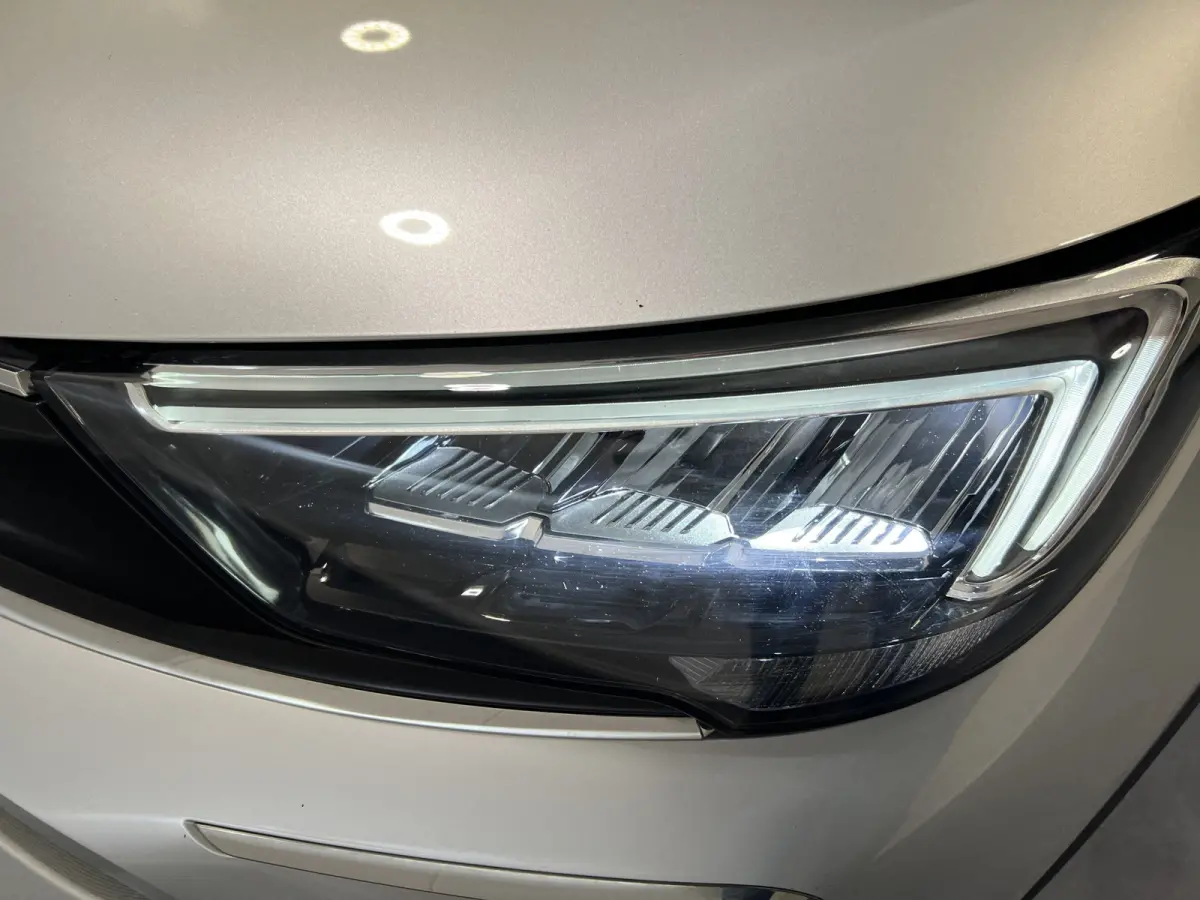 1.2 Turbo Elegance | Navigatie/Android/Apple Carplay | LM Velgen 16" | Cruise Control | PDC Voor en Achter | Airco | DAB |