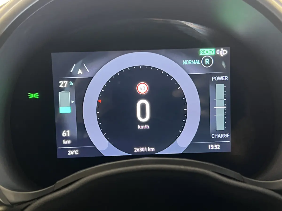 Icon 42 kWh | Navigatie/Android/Apple Carplay | LM Velgen 16" | Cruise Control | DAB | Cruise Control | Airco |